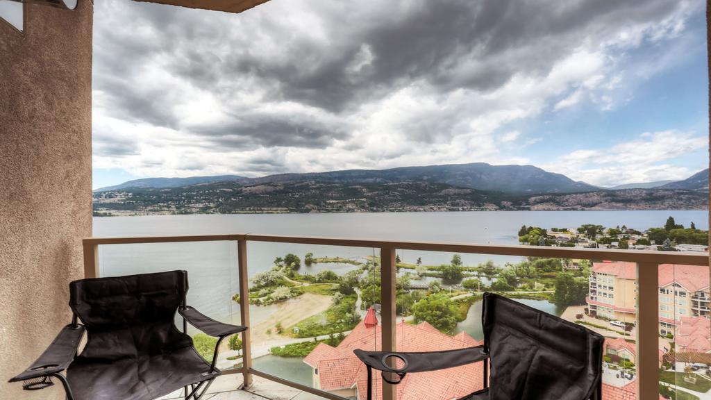 Sunset Waterfront Resort By Kelownacondorentals מראה חיצוני תמונה
